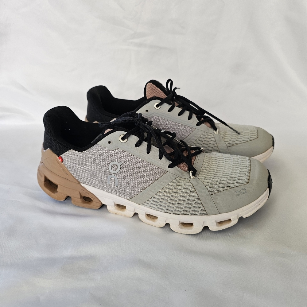 On Running Cloudflyer  Shoes 10,5